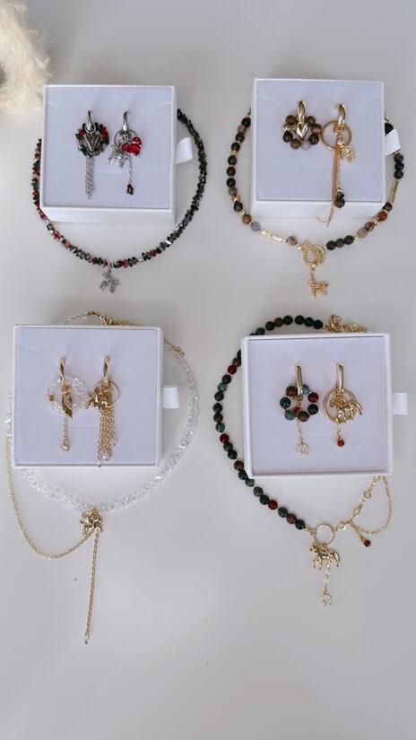 ZIRGA GADS ROTAS AR SIMBOLU