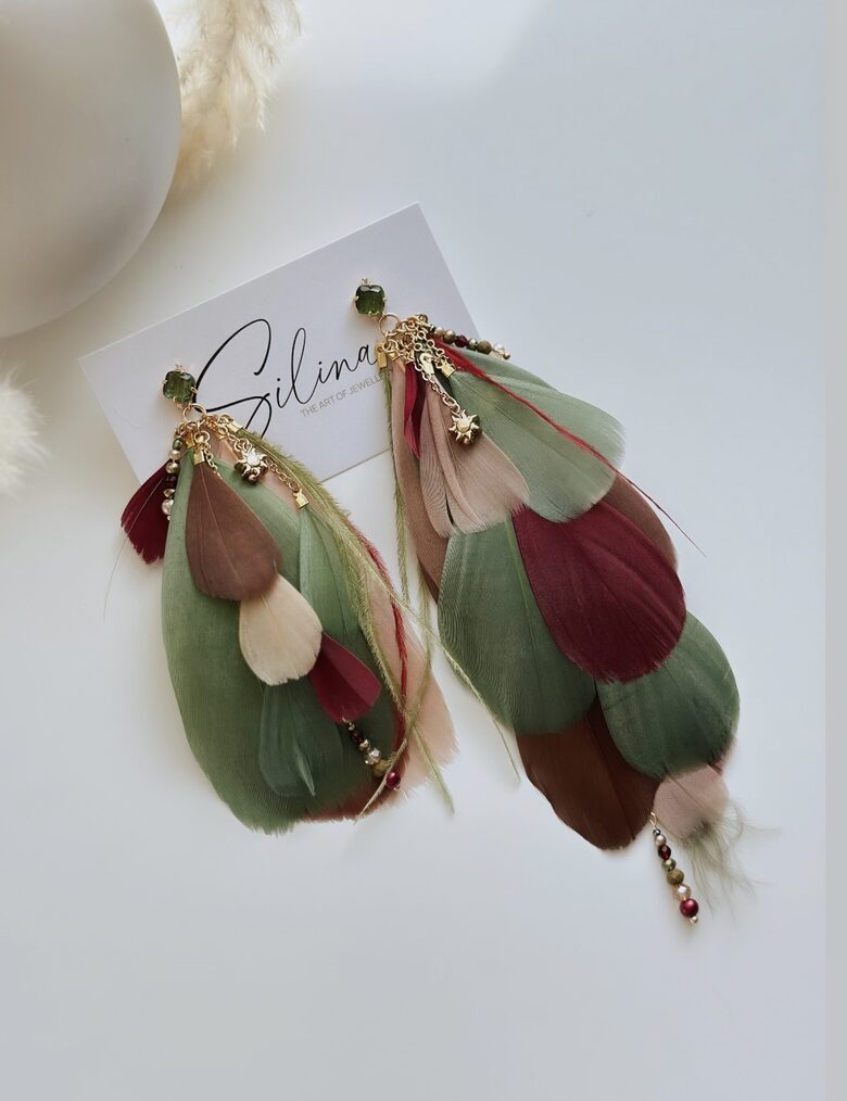 Boho. Zemes toņos. Asimetriskie spalvu auskari