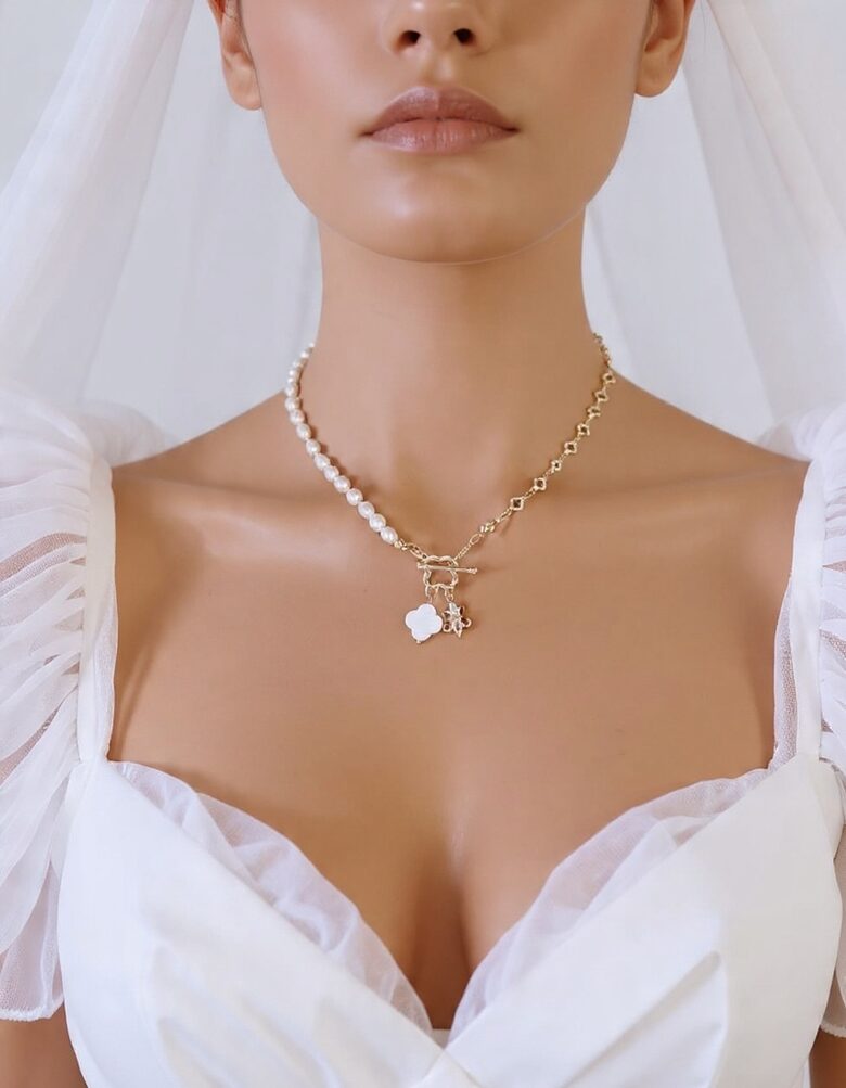 Kaklarota "Fourleaf" zelta