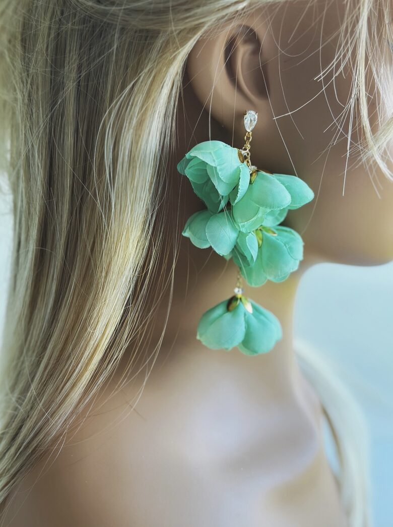 Mint Peoniju Auskari