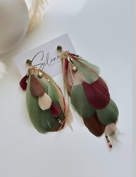 Boho. Zemes toņos. Asimetriskie spalvu auskari