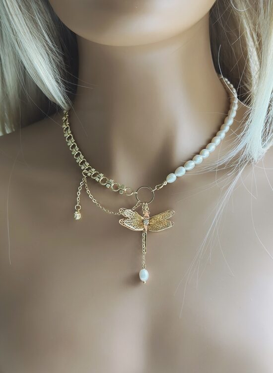 Pērļu kaklarota " Zelta Spāre"