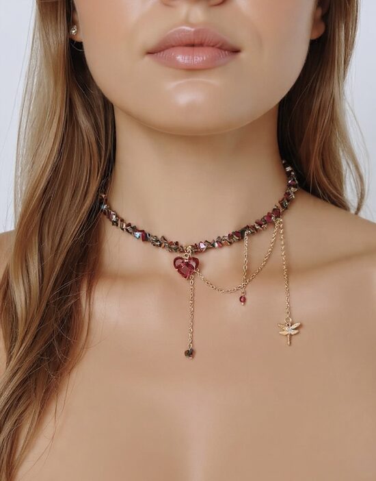 Čokeris ar sirds kuloni un spāri ķēdītē