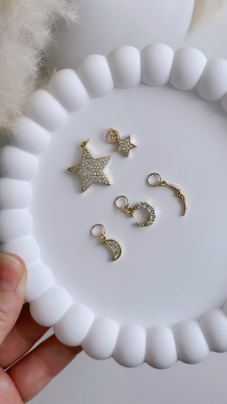 Zvaigznes un Mēness kuloni