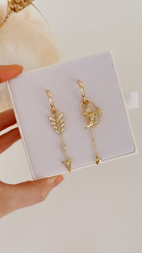 Auskari ar kuloniem " Amora Bulta"