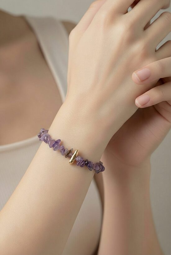 Rokassprādze no Ametiskta akmens plāksnītēm