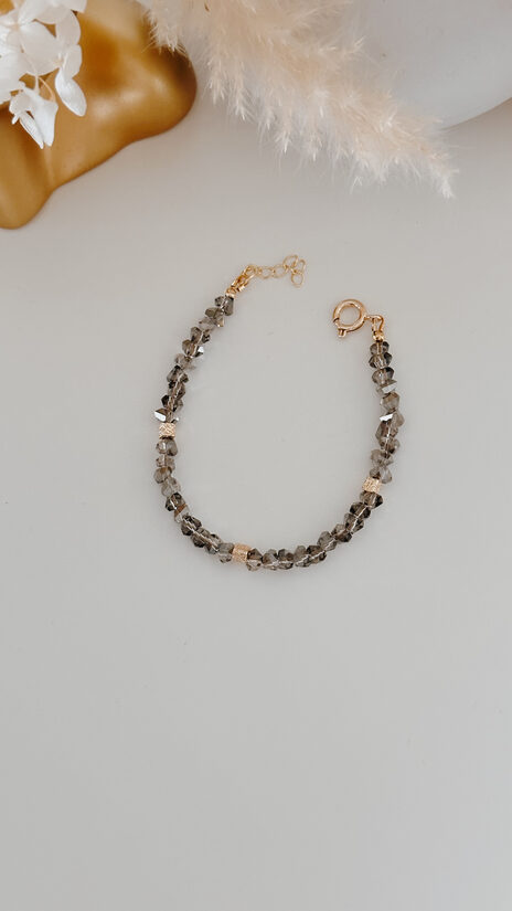 Rokassprādze Pelēki stikla trijstūri akmentiņi ar kubikiem