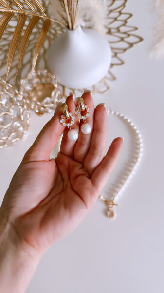 Cirkona aplīši ar saldūdens pērlēm