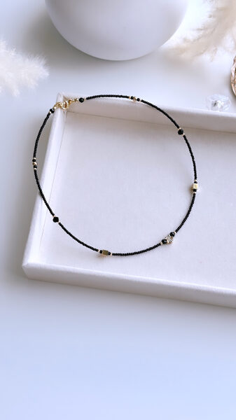 Čokeris Puķe (melns ar zeltu)