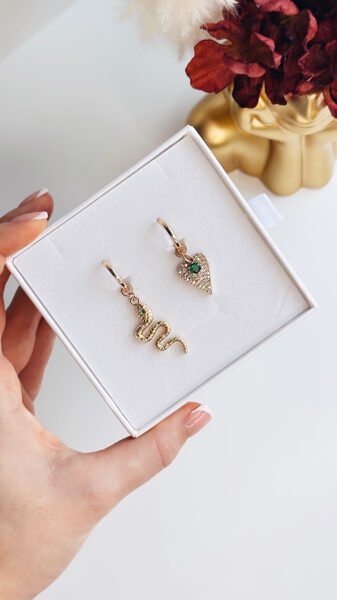 Auskari "Čūska" ar zaļu akctiņu